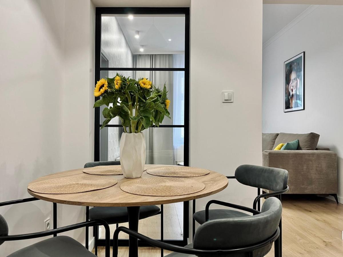 Luna Apartments Jelenia Góra Esterno foto