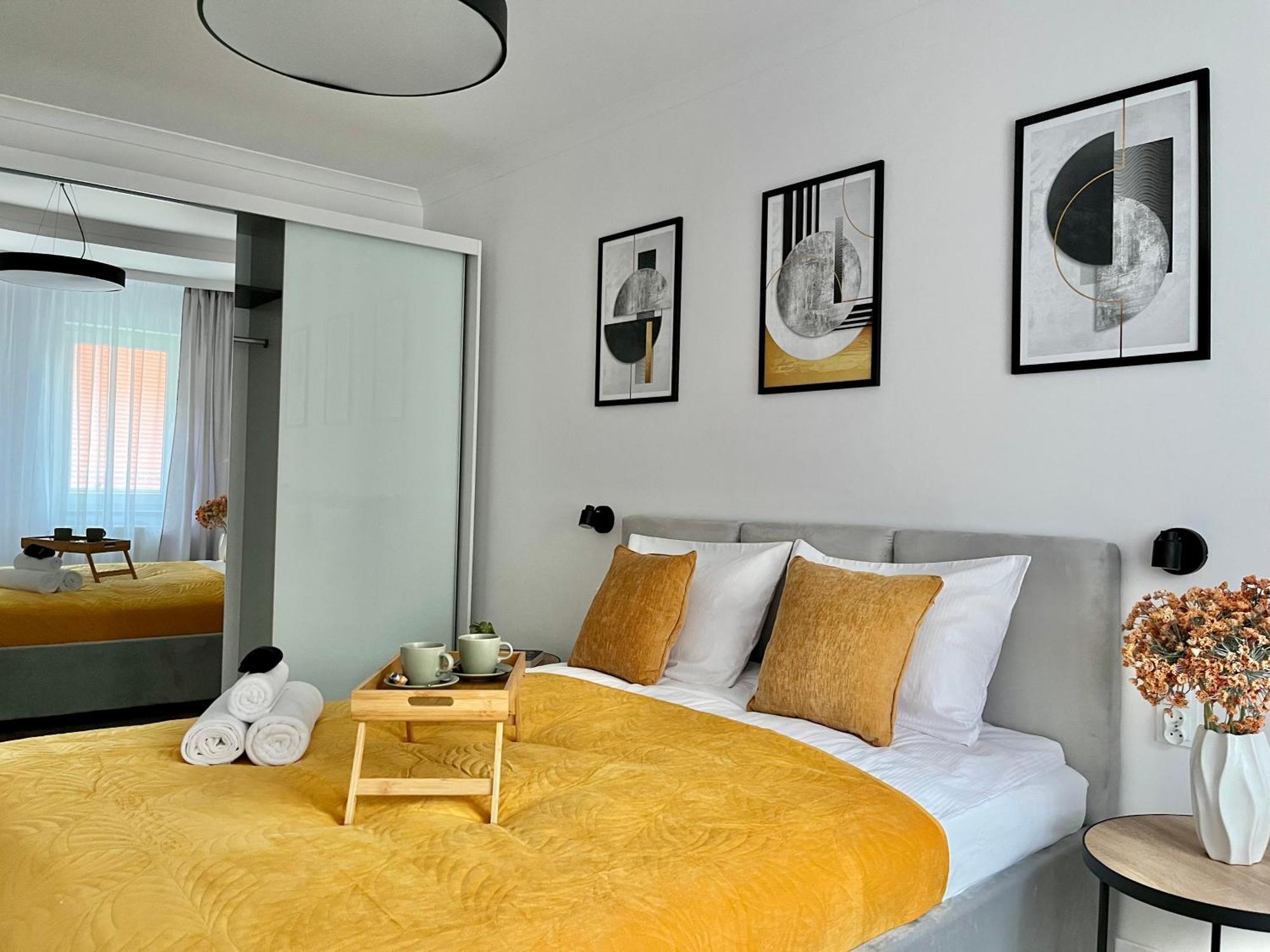Luna Apartments Jelenia Góra Esterno foto
